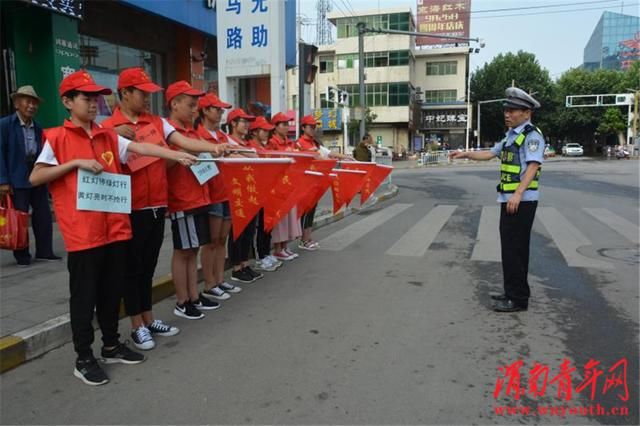 白水公安交警组织子女开展暑期中学生社会实践