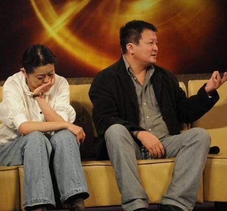 倪萍与丈夫近照罕见曝光,一个细节暴露这才是