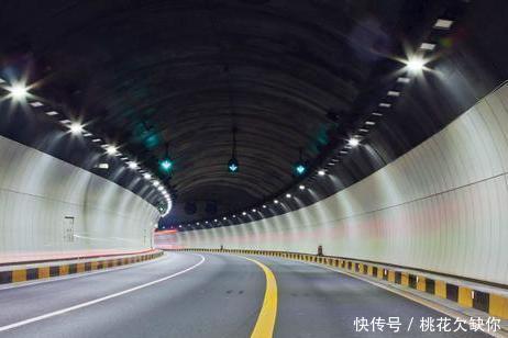 关于时间是什么,现在的物理科学还没能给出一