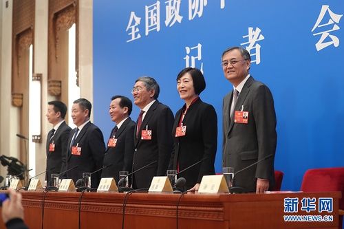 陈晓华:农村空心化现象是城镇化的必然结果