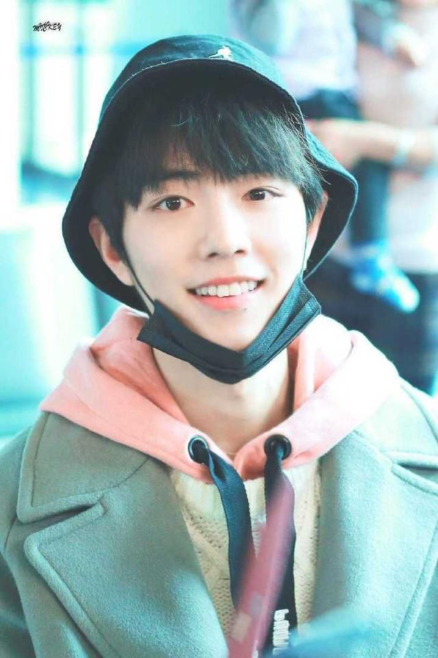 肖战高清壁纸 盐系男孩来袭 是初恋的样子 快来