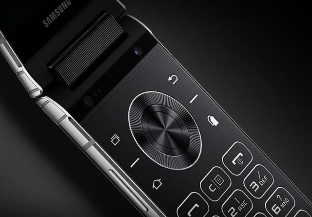 三星W2018,最贵的商务旗舰手机