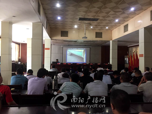 宛城区举办公务用车交通安全培训会