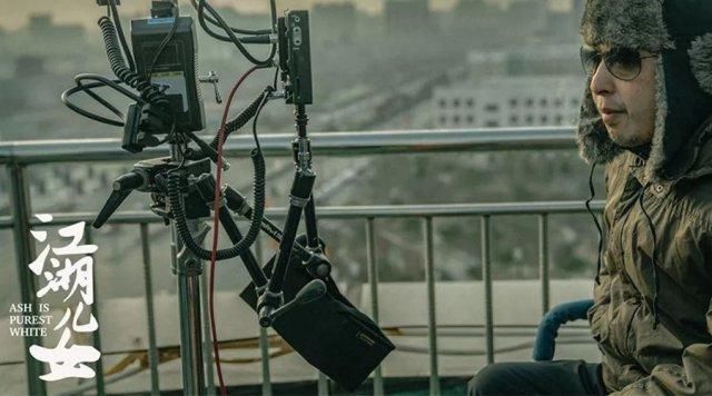 《江湖儿女》全球首映反响热烈 现场观众起立