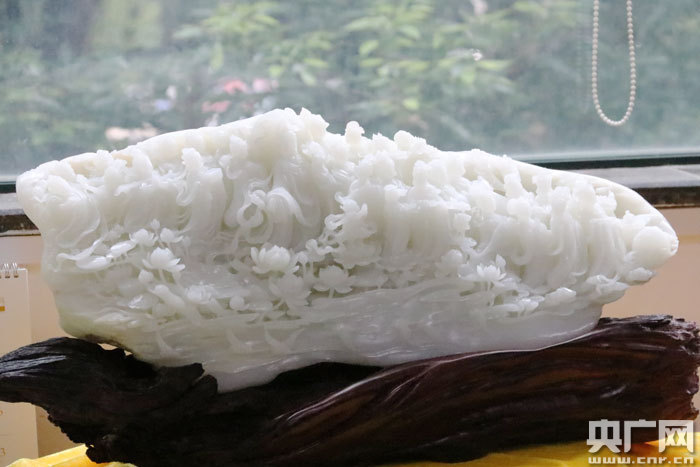 【喜迎十九大·文脉颂中华】文化遗产融合现代生活 时尚T台演绎古老汉味风情 【喜迎十九大·文脉颂中华】文化遗产融合现代生活 时尚T台演绎古老汉味风情