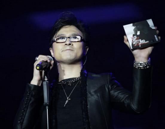 汪峰的婚姻再次出现裂缝?学员深夜大文博疑似