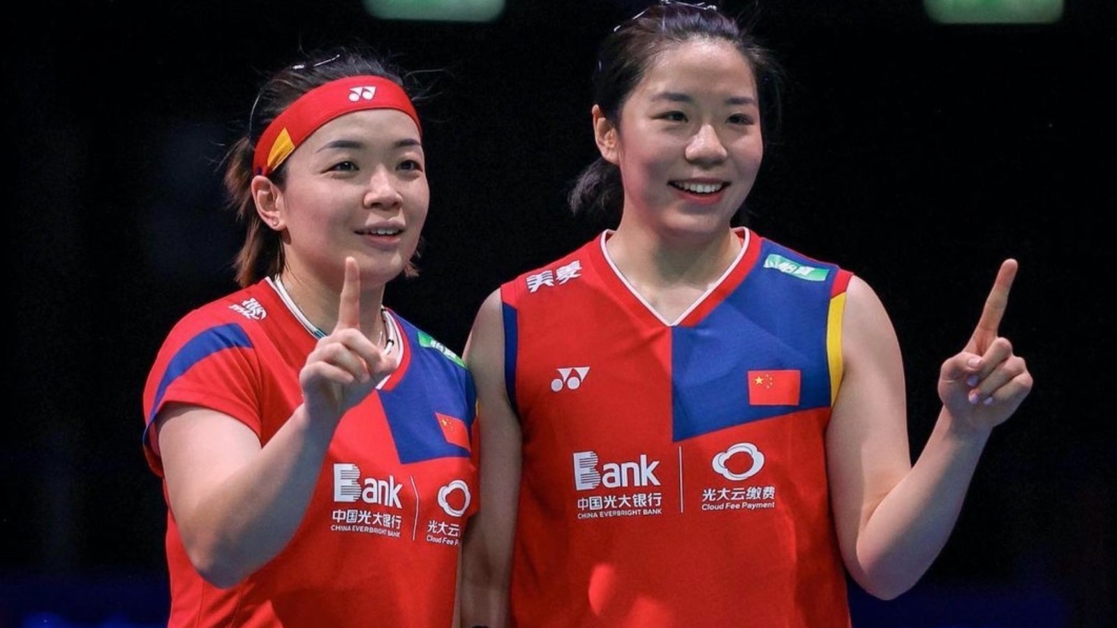 羽毛球世锦赛:“凡尘”“雅思”进决赛 陈雨菲输给对手止步半决赛 羽毛球世锦赛:“凡尘”“雅思”进决赛 陈雨菲输给对手止步半决赛