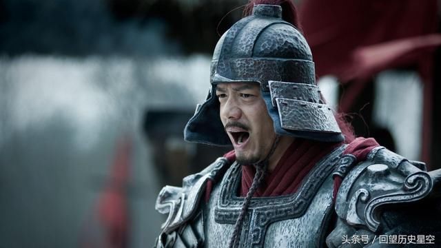 韩信墓前,刻有2句诗、共10个字,却写尽其一生