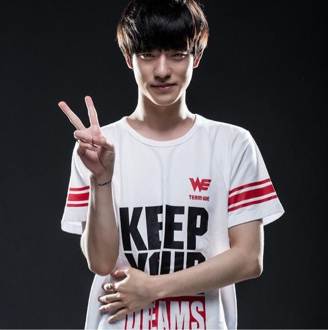 we打野前女友爆料康帝惊人言论:我爱你 但我还是想嫖娼!