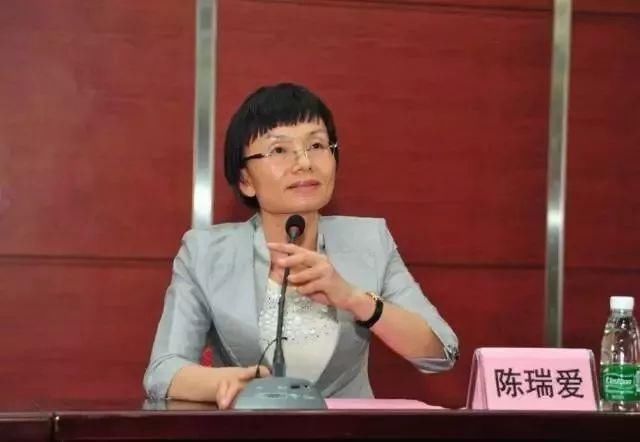农民想发展却没钱,困局怎么解?未来农村金融也