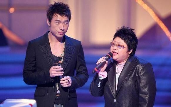 他是王菲的初恋,韩红最爱的男人却只相恋七天,现在活成了这样!