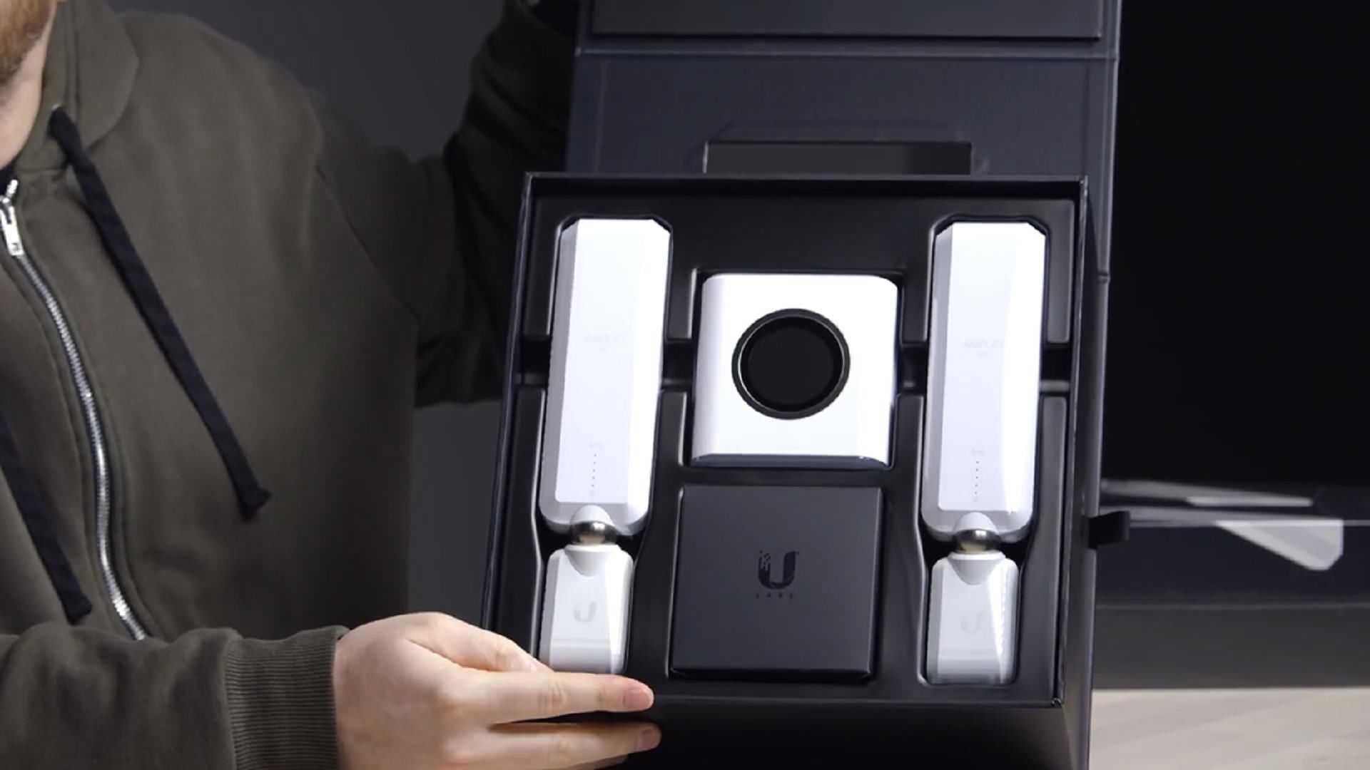 100M光纤算什么 这个设备让你的下载速度达到