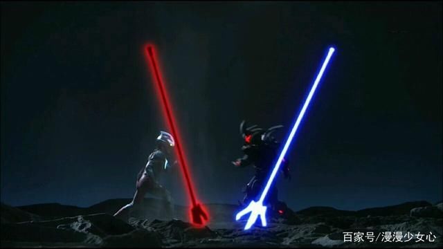 奥特曼中竟也有cp武器!原来银河圣剑和黑暗火花枪就是天生的一对