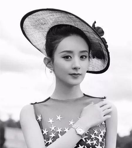 什么鬼?吴亦凡娜扎恋情将曝光!赵丽颖莫名躺枪