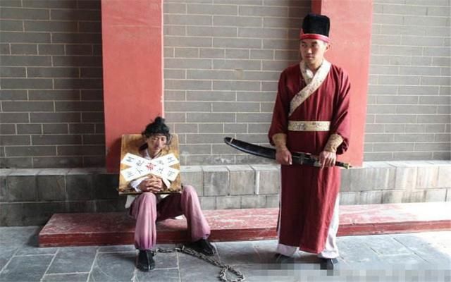 我国宪法中死刑犯到底应不应该废除?