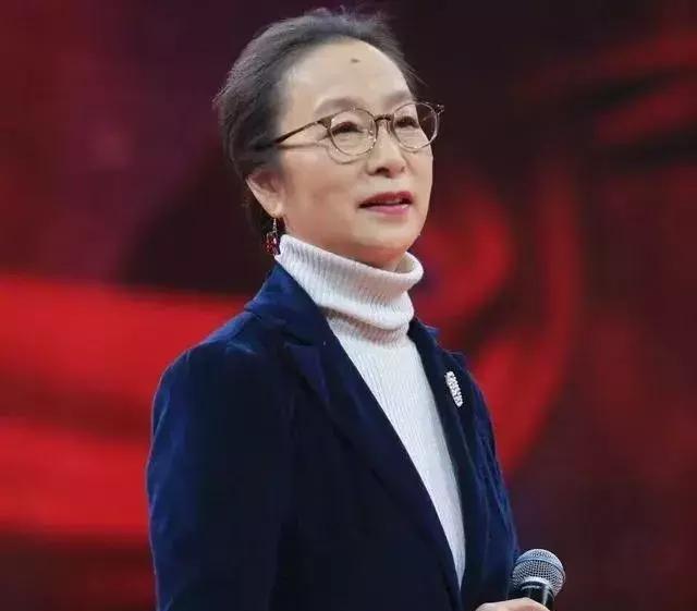 演员奚美娟,高龄产子仍留不住丈夫的心,离婚后