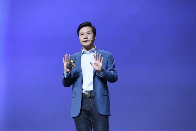 楼主吐槽小米MIX2S做工差,网友神回复:我的苹