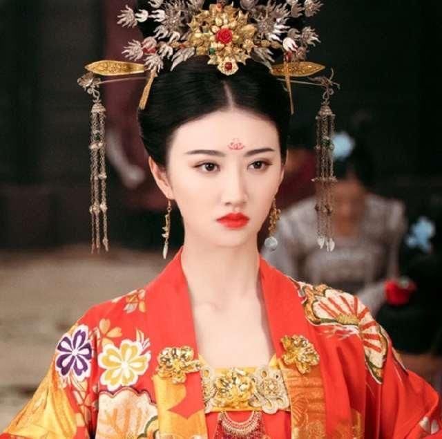 12星座的专属女主角:当穿越到爆款古装剧中,你