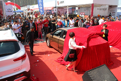 巡展六地同庆"五一" 欢乐气氛诠释车展真谛