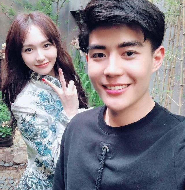 电视剧《归去来》幕后花絮曝光,镜头后的唐嫣