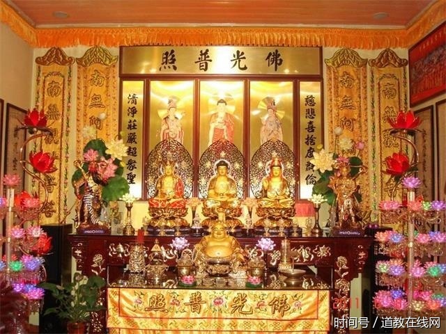 在家供奉佛菩萨像有很多好处,但也有很多忌讳