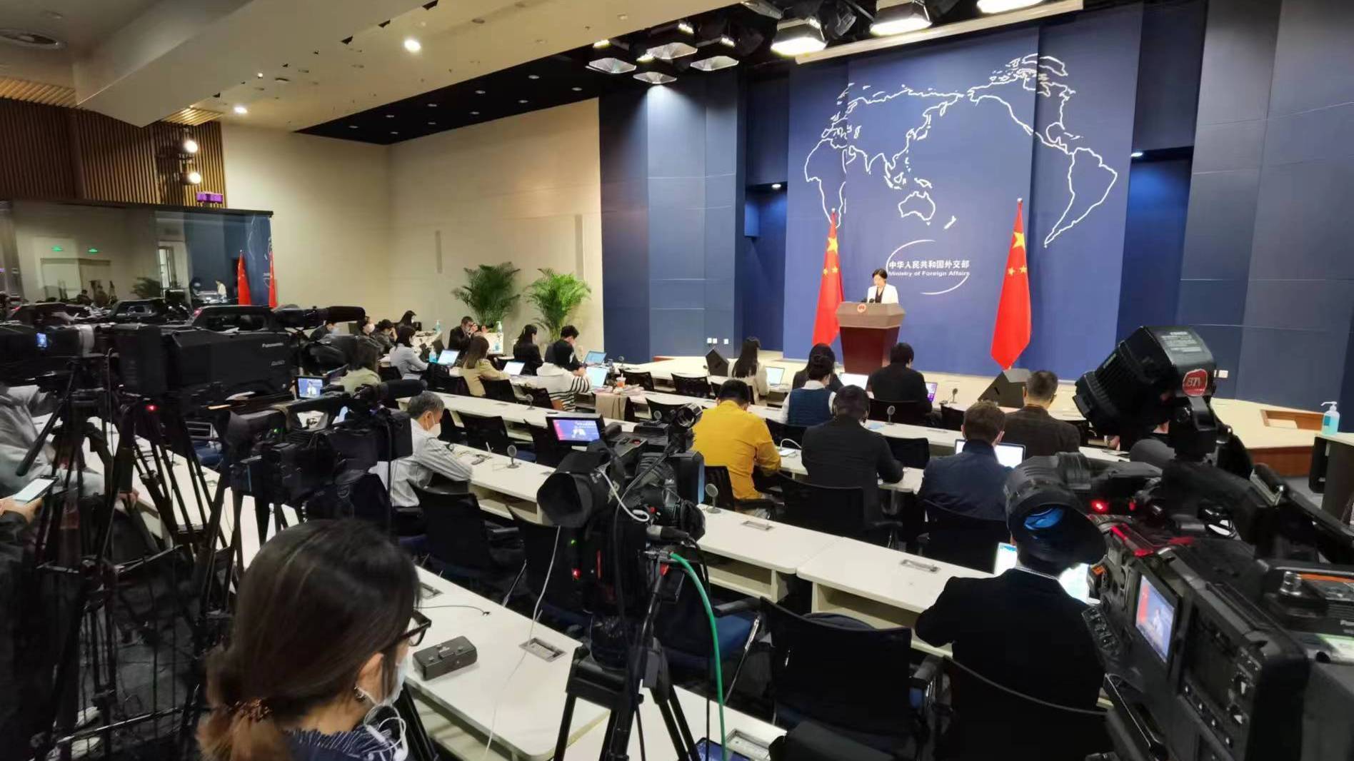 外交部:“这场峰会更像是分裂世界的表演” 外交部:“这场峰会更像是分裂世界的表演”