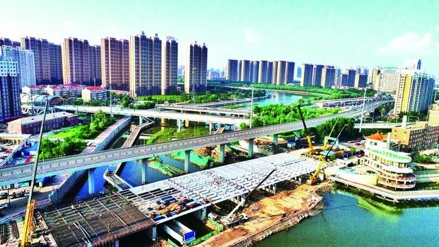 长春东大桥昨日合龙 预计9月末通车