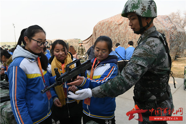 陕西省首届军营开放日活动在陆军第83集团军