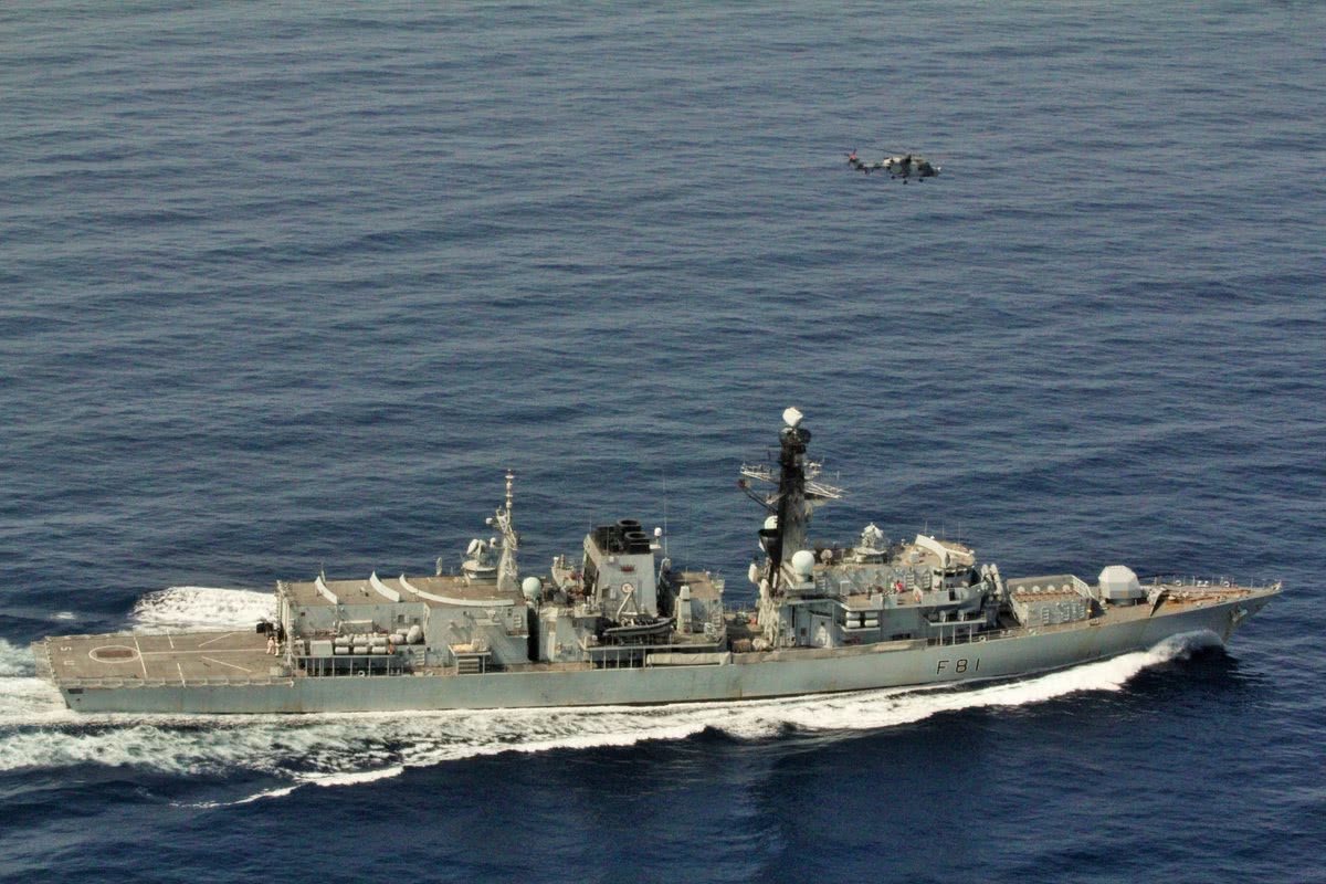 叫嚣要巡航南海的英国海军老旧护卫舰返回地中