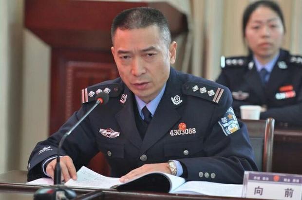 津市监狱召开2017年度党(总)支部书记述职评议大会_北京时间