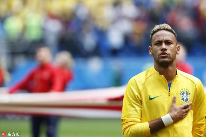 内马尔霸气回应质疑:没空理你们 我要夺冠