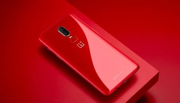 机情烩:骁龙845跳水1000!5.7寸+凝视慢拍+无线