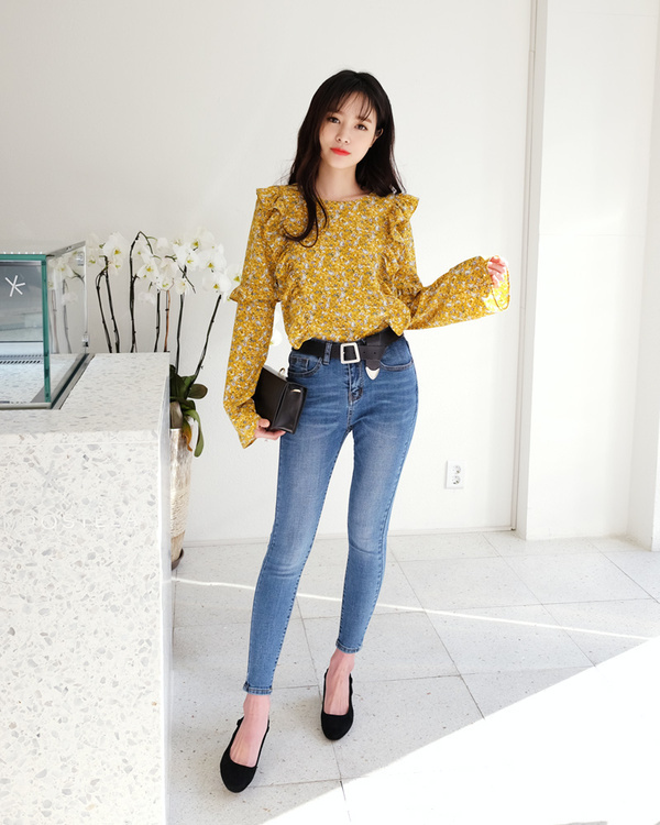 平胸穿什么衣服好看 时尚平胸女生穿衣搭配技巧