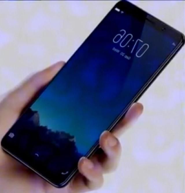 红米note5首爆正面谍照 6寸全面屏+横置双摄月