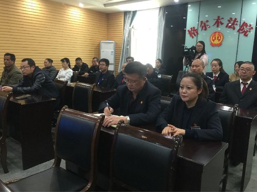 投保破解执行不能 格尔木法院出台司法援助保