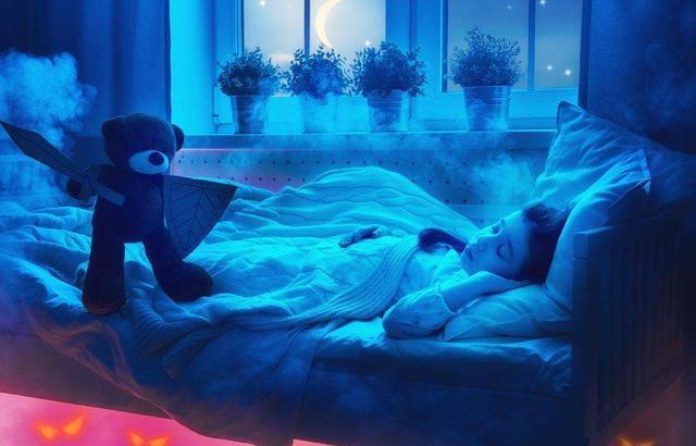 孩子晚上关灯就开始怕,是什么问题?