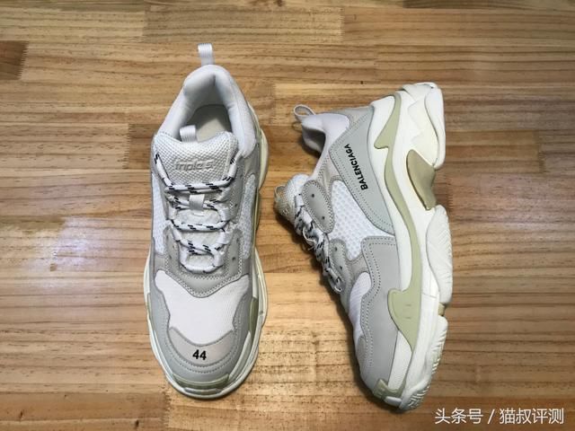 开箱|打开白鞋浪潮新篇章-BALENCIAGA