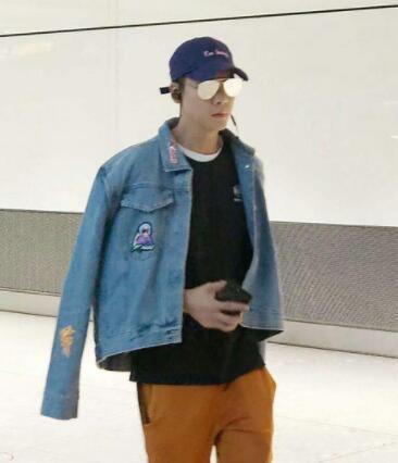 陈伟霆马思纯罕见撞衫 一个超时髦另一个却让