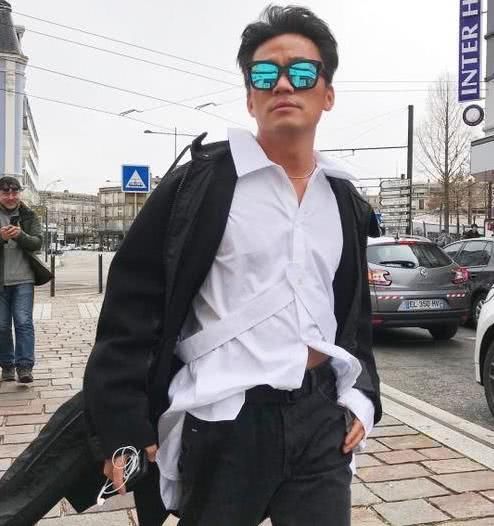 王宝强首谈离婚生活:特别孤单无助,害怕儿子女