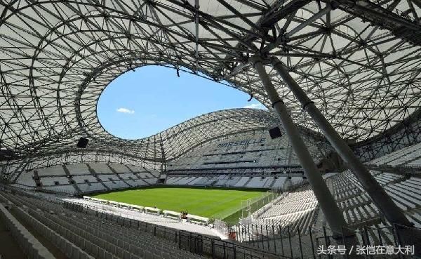 足坛豪门套票多少钱一张?巴黎是曼城3倍,皇马