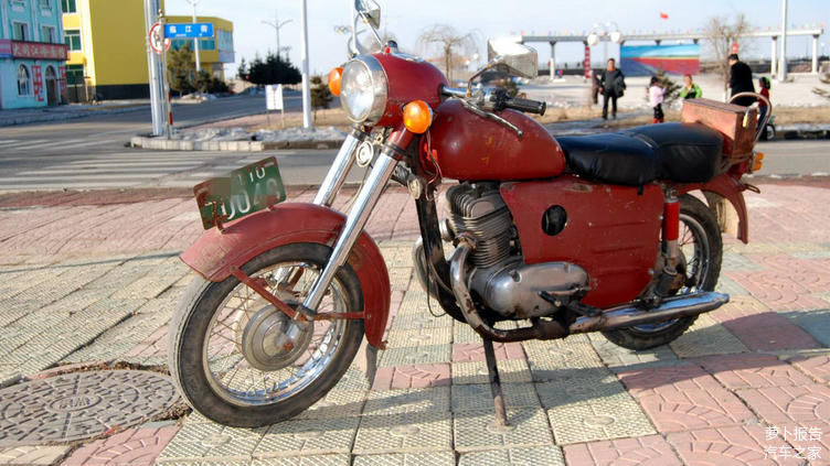 上世纪80年代,幸福250,长江750走进民用领域,而后cg125,ax100等优质