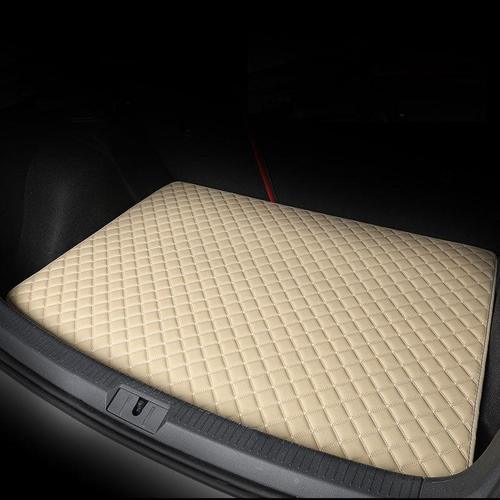 修车工不小心说漏嘴,车后备箱上有个插孔,聪明