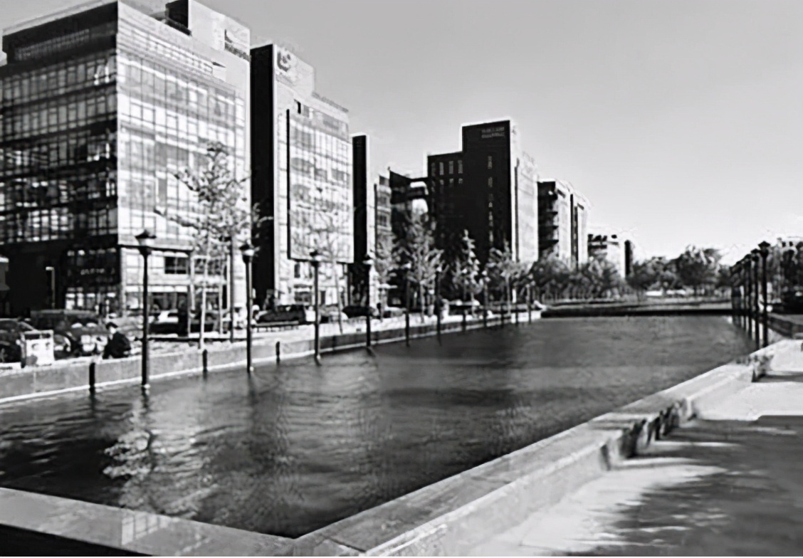 阿德勒斯霍夫高科技产业园作为欧洲大陆排名靠前的经济强国,德国既有