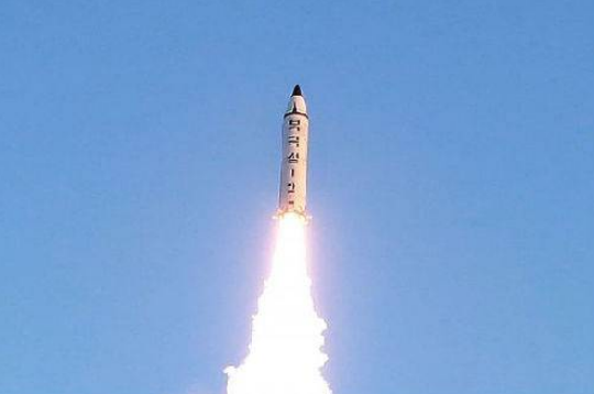 美国因朝鲜问题制裁中俄企业及个人 中方:打住