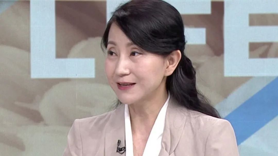 首都医科大学附属北京同仁医院 斜视与小儿眼科 主任 主任医师 付晶 首都医科大学附属北京同仁医院 斜视与小儿眼科 主任 主任医师 付晶