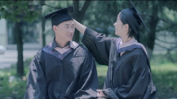 “共筑中国梦”作品展播《愿舍十年换一天》 “共筑中国梦”作品展播《愿舍十年换一天》