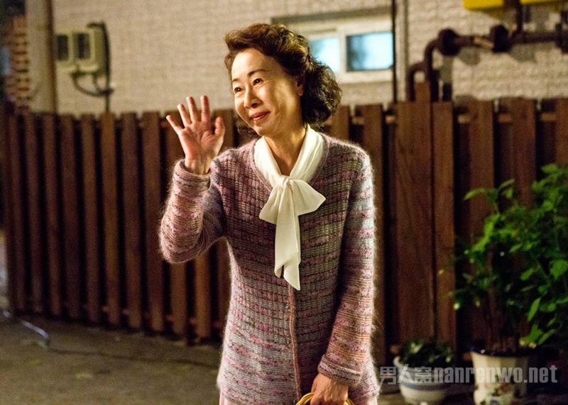 103岁的长寿秘诀 早睡早起一天只吃两顿饭