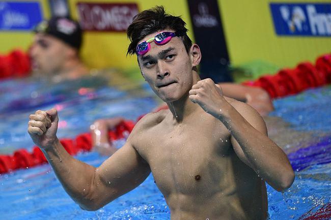 个人第2金!孙杨首夺世锦赛200自金牌 破亚洲纪录 个人第2金!孙杨首夺世锦赛200自金牌 破亚洲纪录