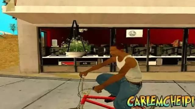 玩GTA手游时,进游戏里的网吧找网管开机后,居