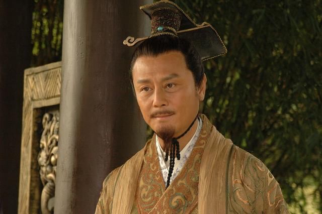 皇帝动不动就夸儿子有才,机灵大臣一句巧言噎